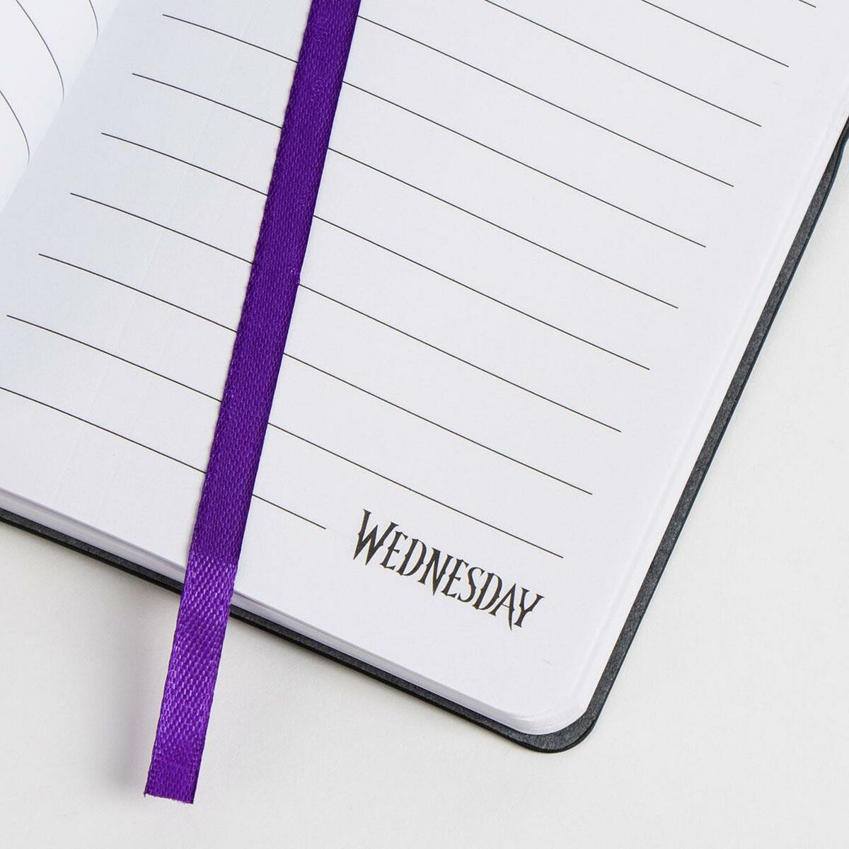 Schrift Wednesday-Topper Trend